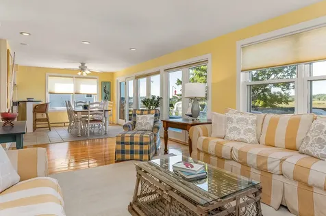 1643 Ocean Boulevard Rye NH 03870