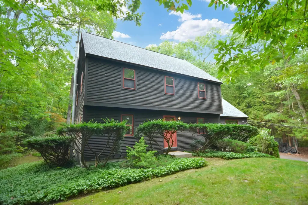 156 Wheeler Road Hollis NH 03049