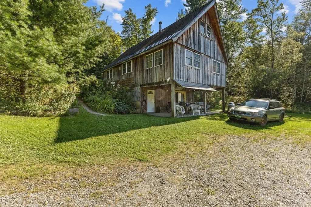 438 West Woodbury Road Woodbury VT 05680