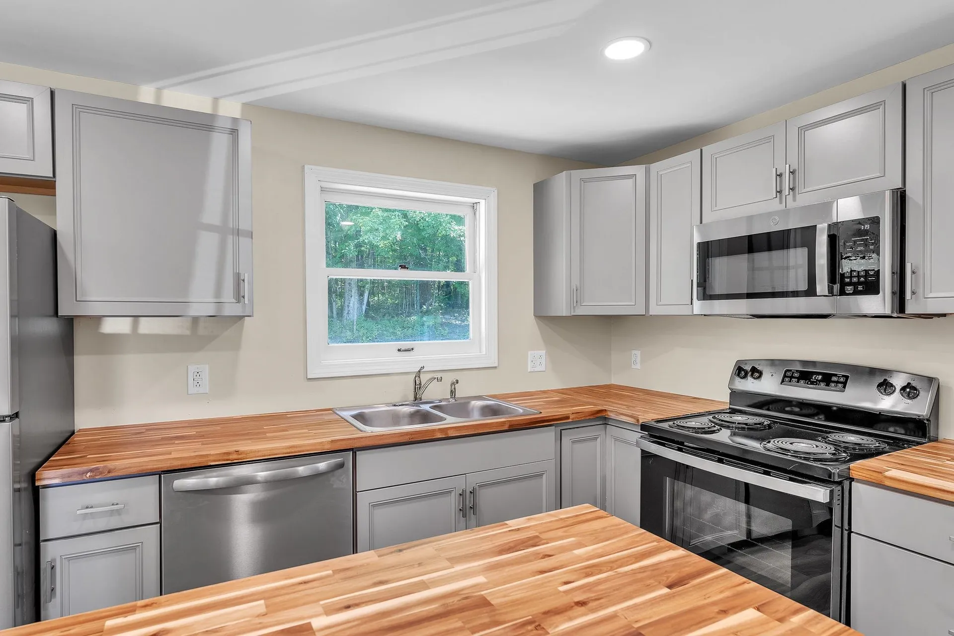 73 Richardson Road Orange VT 05641