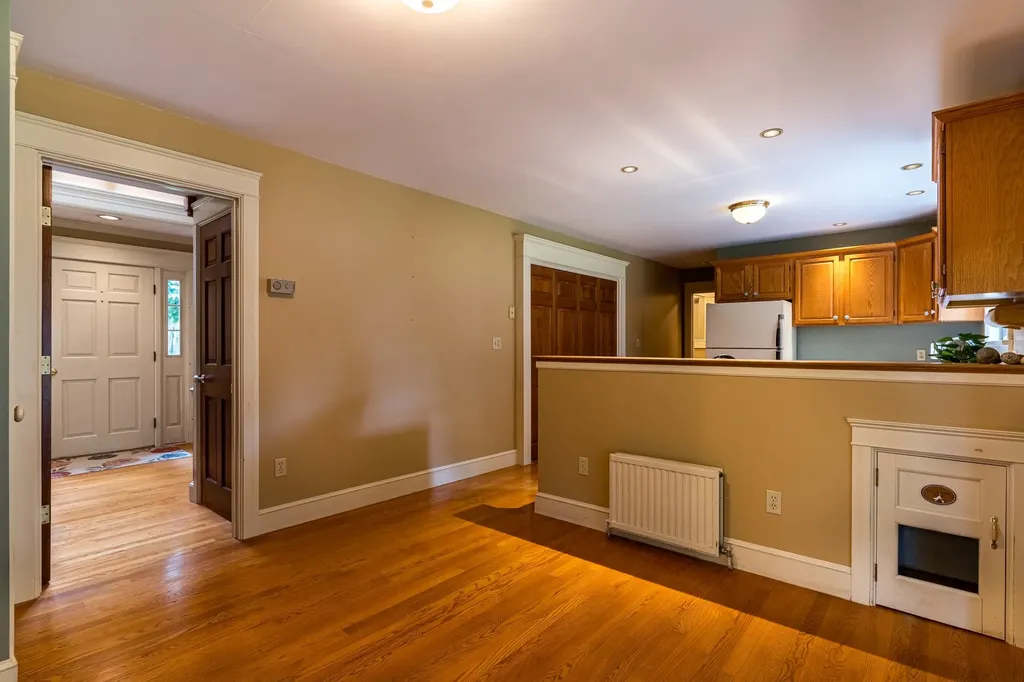 5 Jenkins Avenue Portsmouth NH 03801