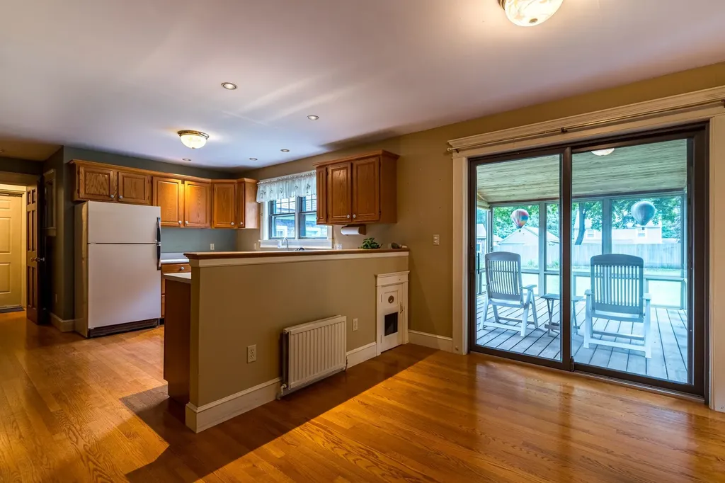 5 Jenkins Avenue Portsmouth NH 03801