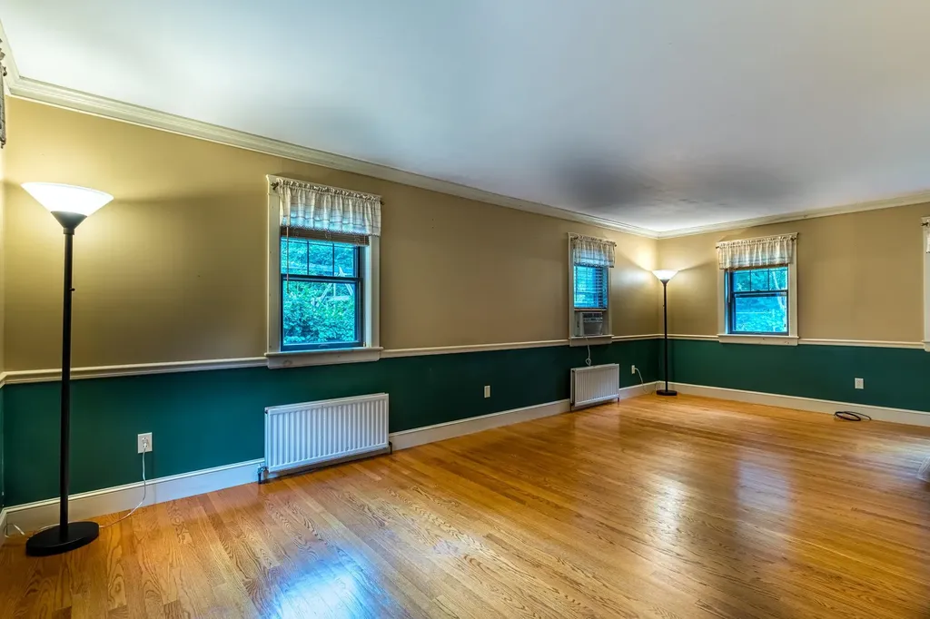 5 Jenkins Avenue Portsmouth NH 03801