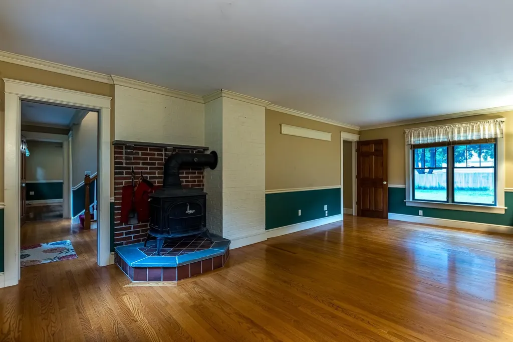 5 Jenkins Avenue Portsmouth NH 03801