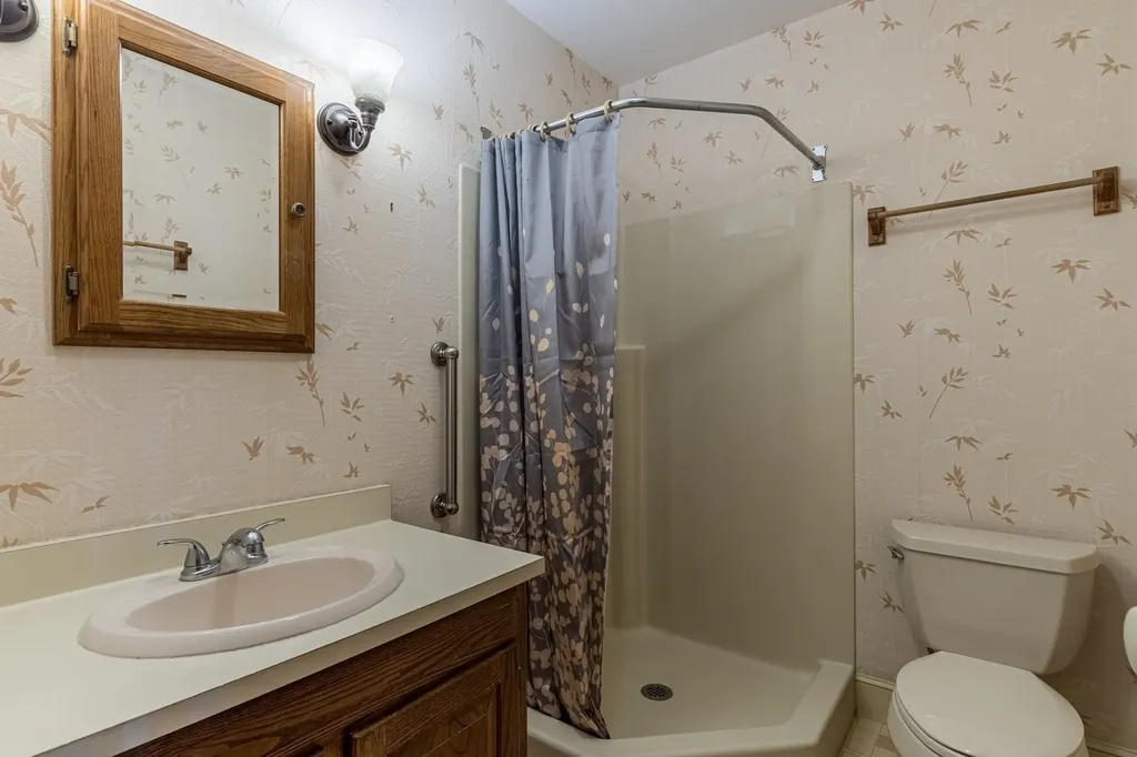 5 Jenkins Avenue Portsmouth NH 03801