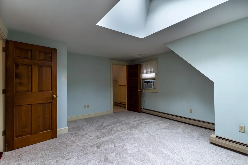 5 Jenkins Avenue Portsmouth NH 03801