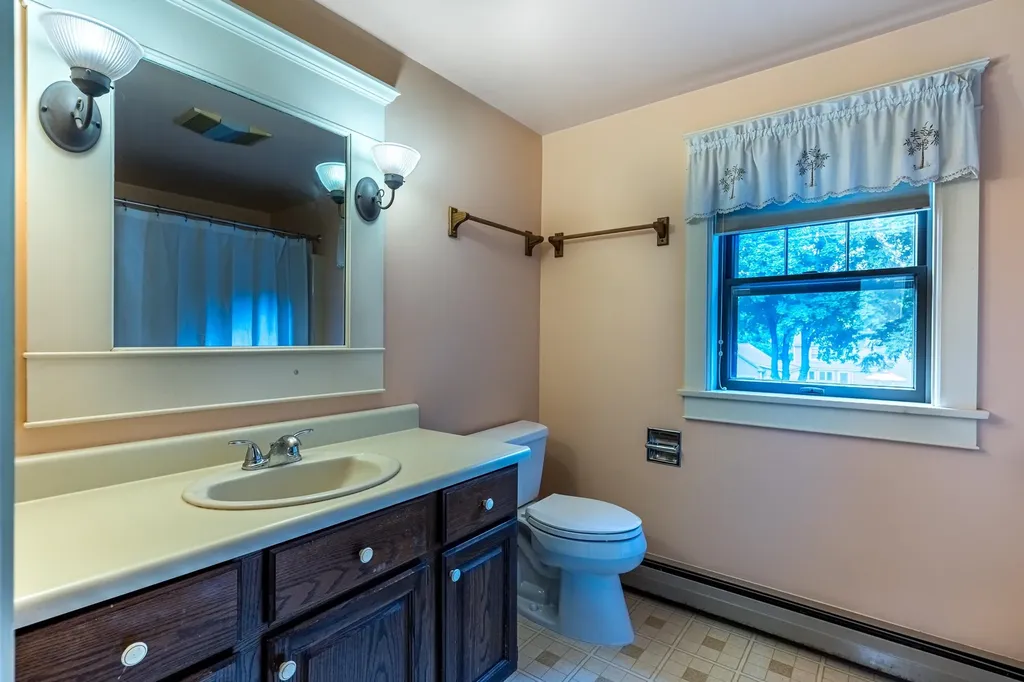 5 Jenkins Avenue Portsmouth NH 03801