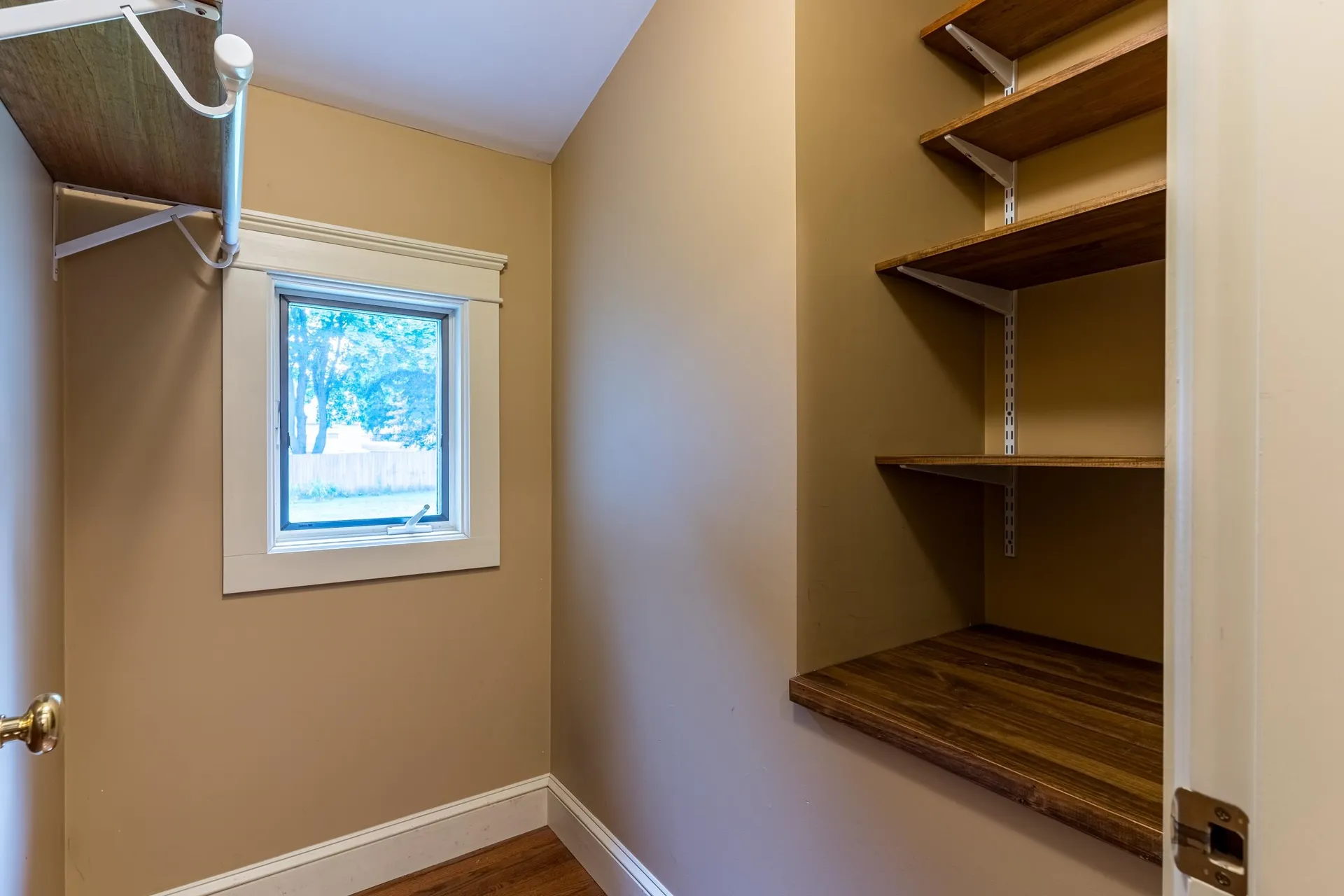 5 Jenkins Avenue Portsmouth NH 03801