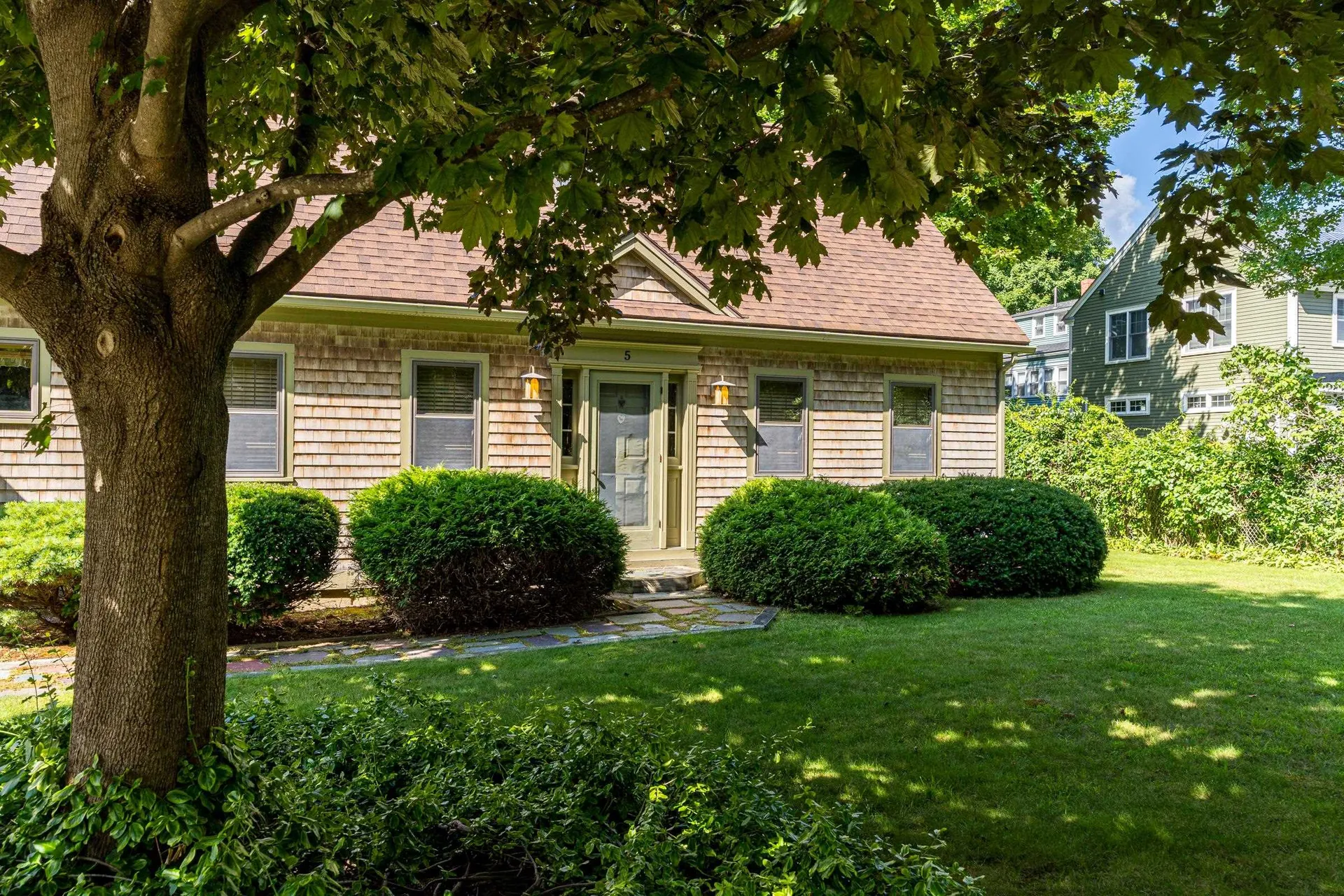 5 Jenkins Avenue Portsmouth NH 03801