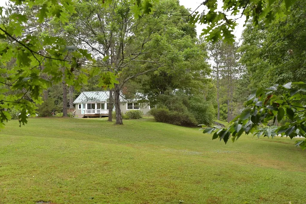 182 Reservoir Road Deering NH 03244