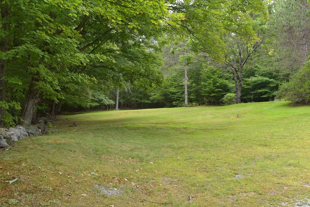 182 Reservoir Road Deering NH 03244