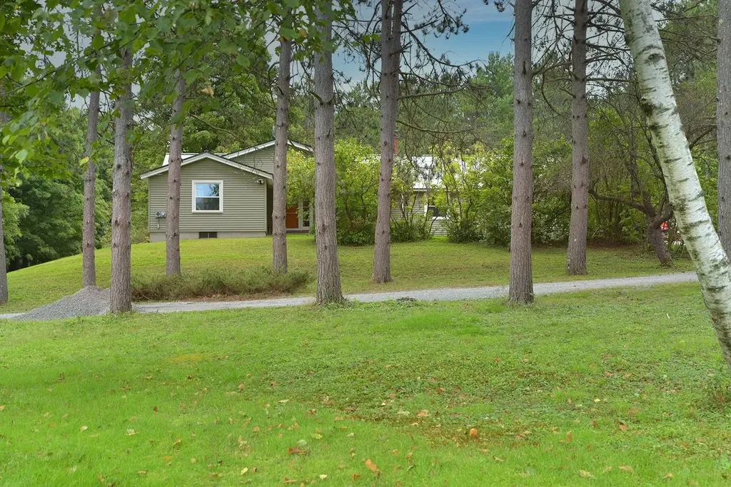 182 Reservoir Road Deering NH 03244