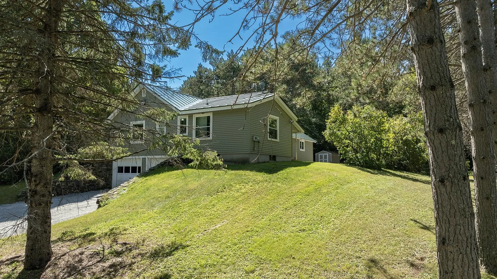 182 Reservoir Road Deering NH 03244