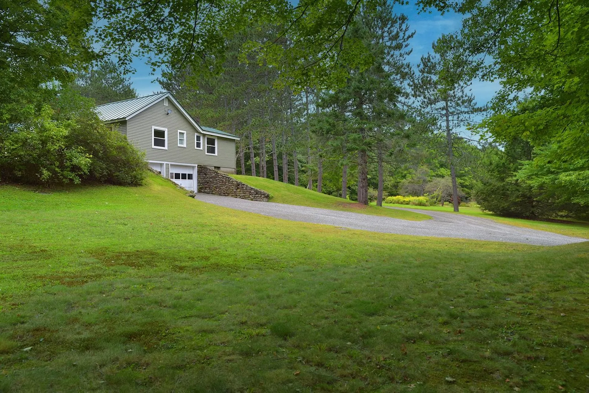182 Reservoir Road Deering NH 03244