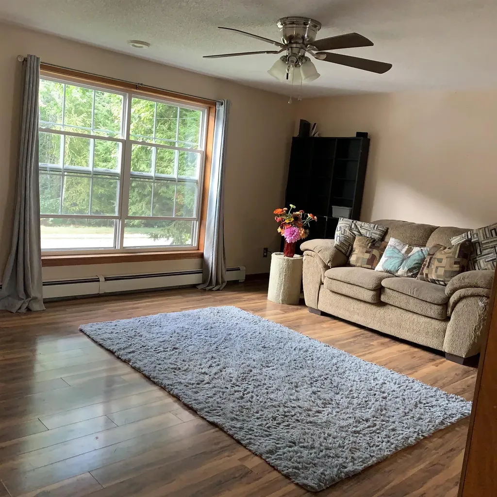 17 Davis Boulevard Rochester NH 03868