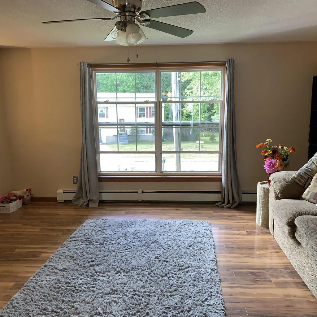 17 Davis Boulevard Rochester NH 03868