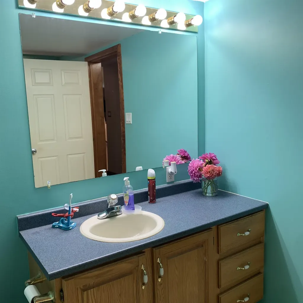 17 Davis Boulevard Rochester NH 03868