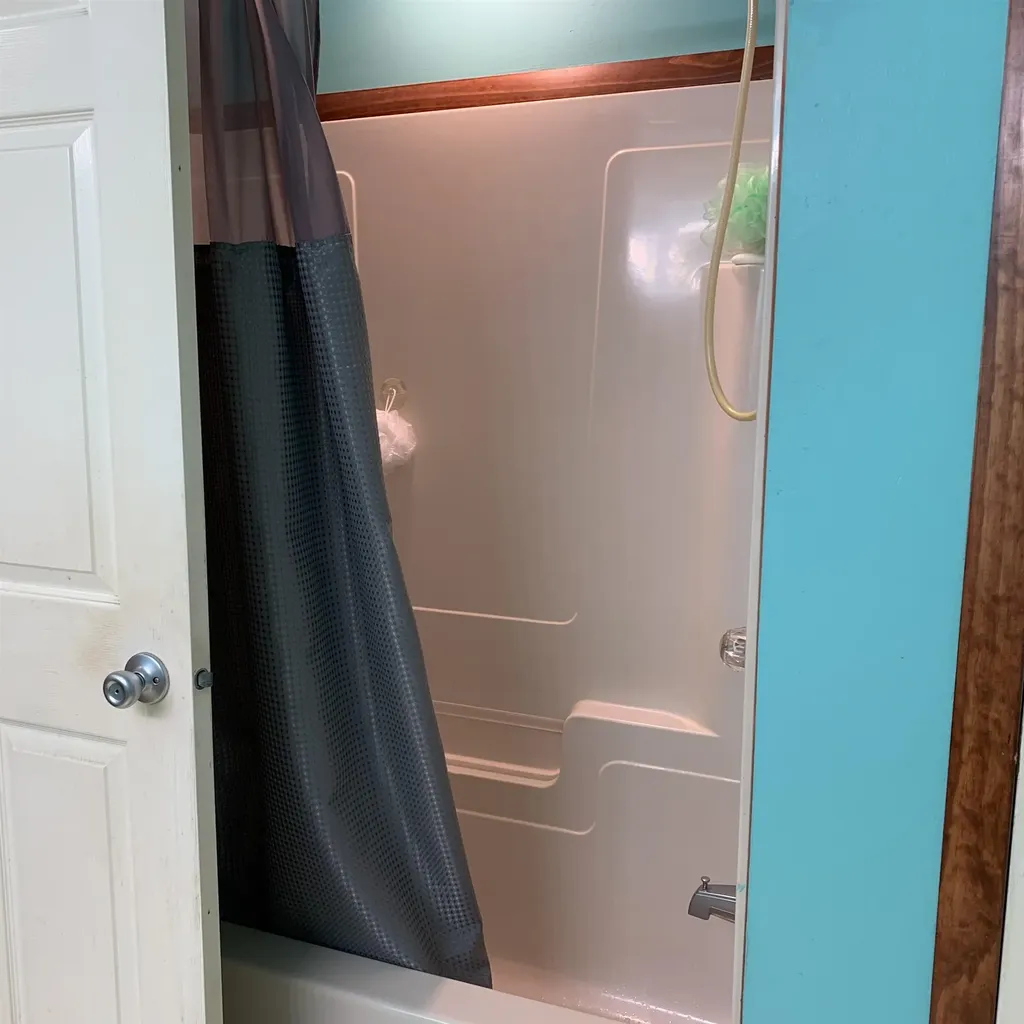 17 Davis Boulevard Rochester NH 03868