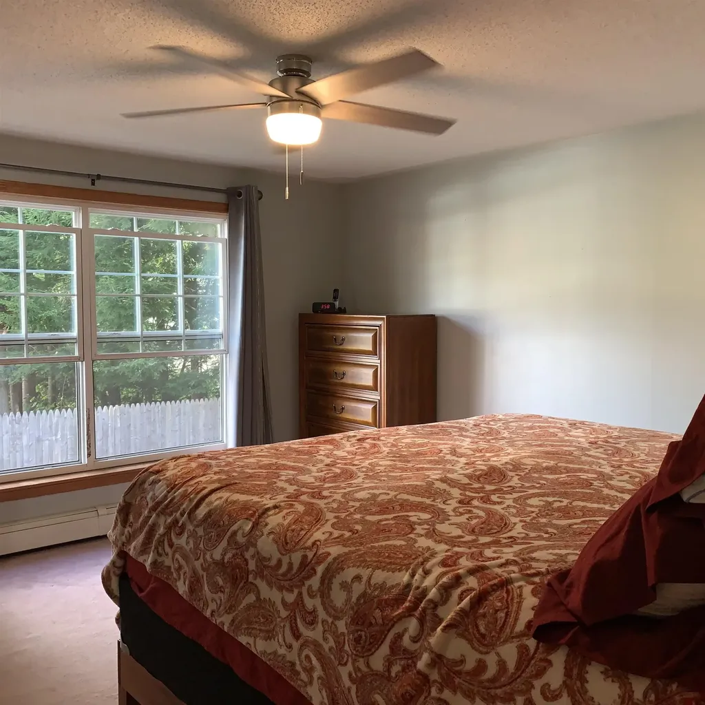 17 Davis Boulevard Rochester NH 03868