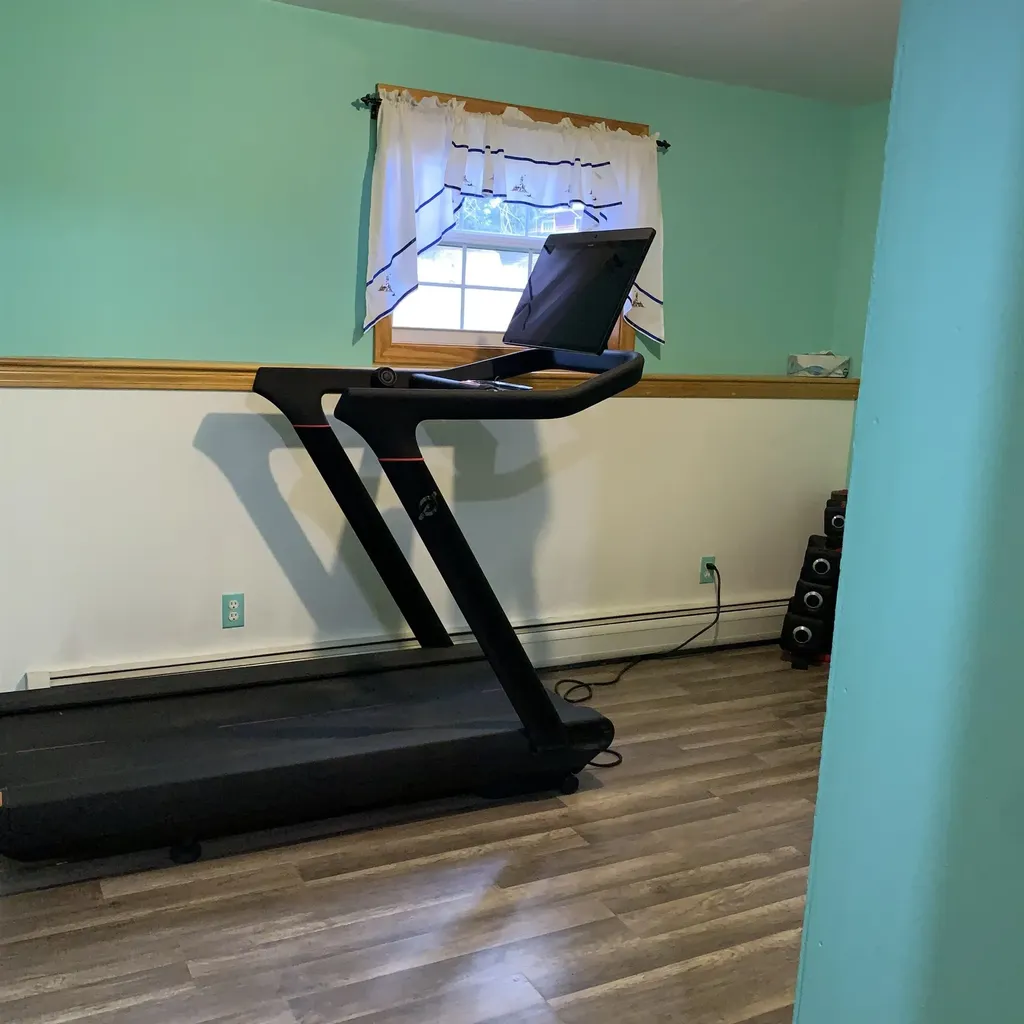 17 Davis Boulevard Rochester NH 03868