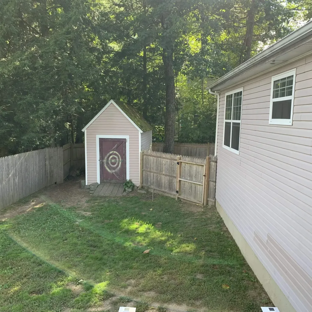 17 Davis Boulevard Rochester NH 03868