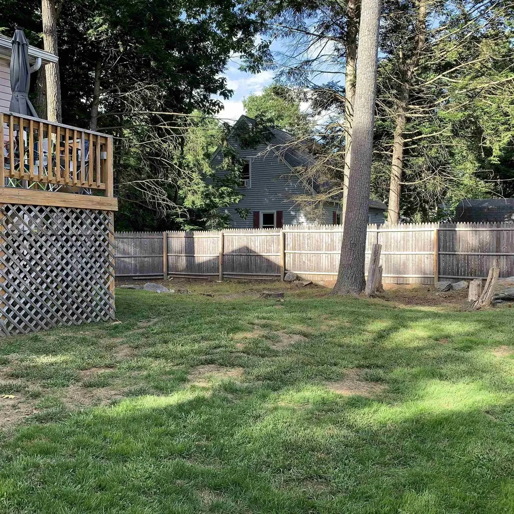 17 Davis Boulevard Rochester NH 03868