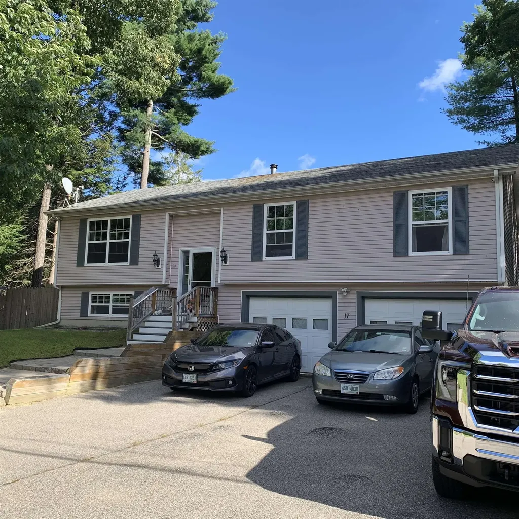 17 Davis Boulevard Rochester NH 03868