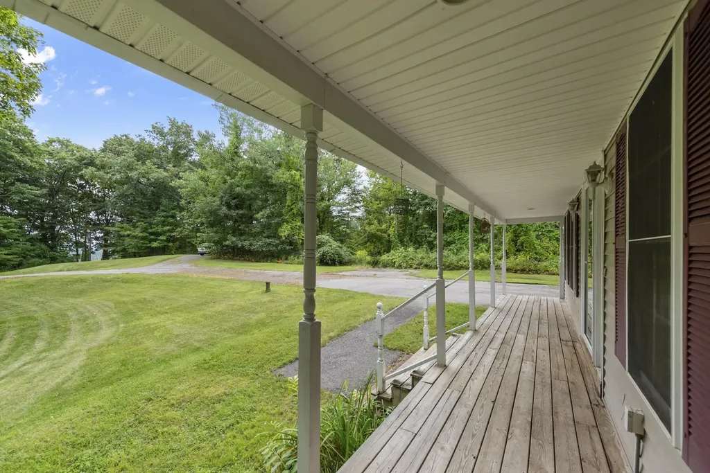 35 Westwood Drive Tilton NH 03276