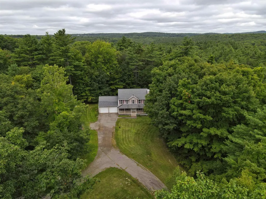 35 Westwood Drive Tilton NH 03276