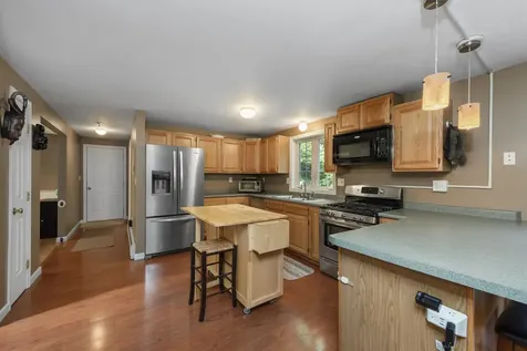 35 Westwood Drive Tilton NH 03276