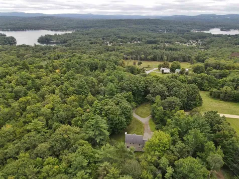 35 Westwood Drive Tilton NH 03276