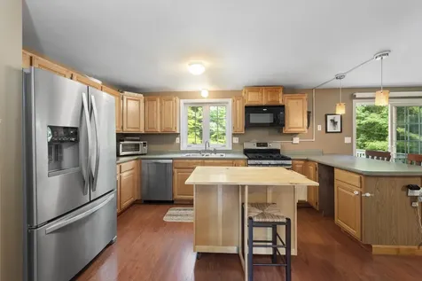 35 Westwood Drive Tilton NH 03276