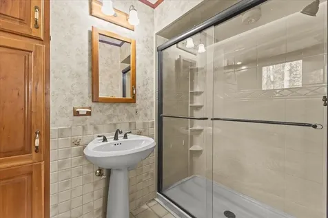 422 Center Road Middlesex VT 05602