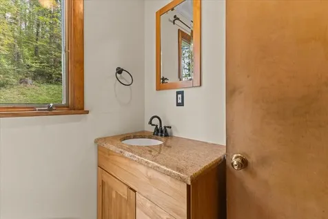 422 Center Road Middlesex VT 05602