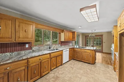 422 Center Road Middlesex VT 05602