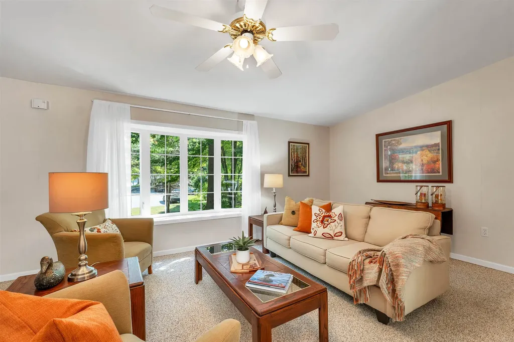 14 Moultrie Drive Wolfeboro NH 03894