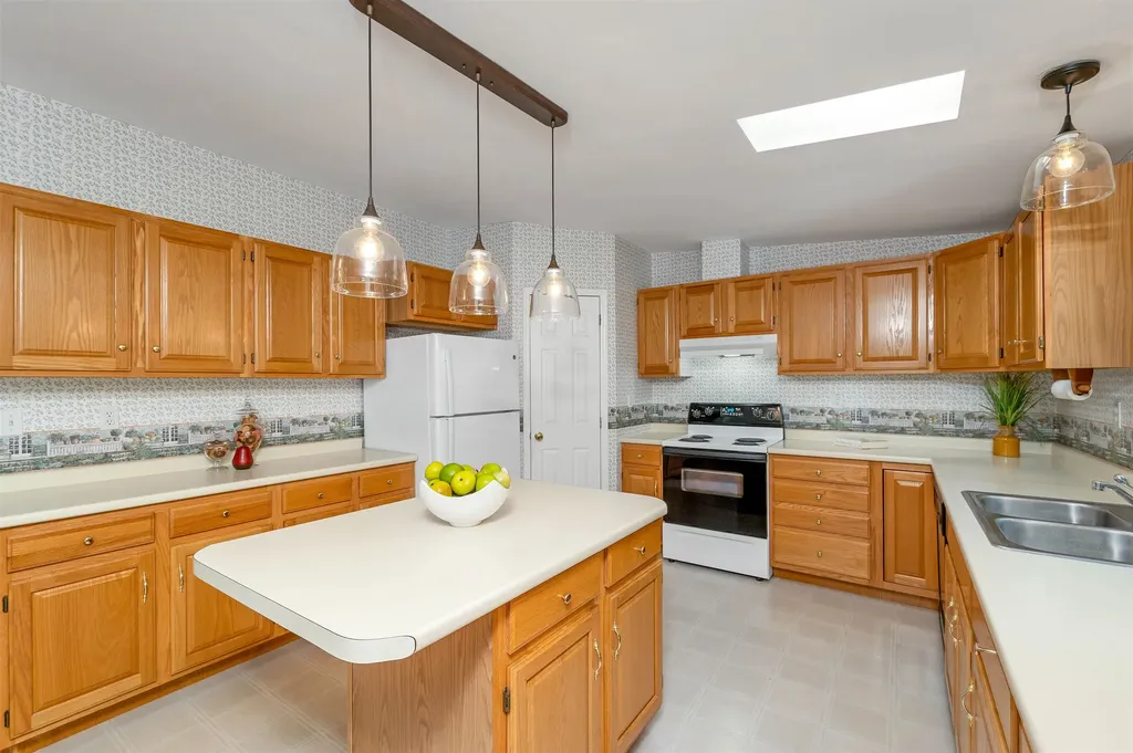 14 Moultrie Drive Wolfeboro NH 03894