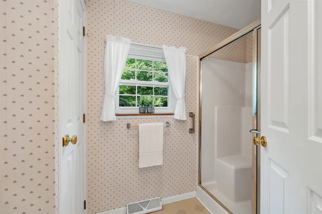 14 Moultrie Drive Wolfeboro NH 03894