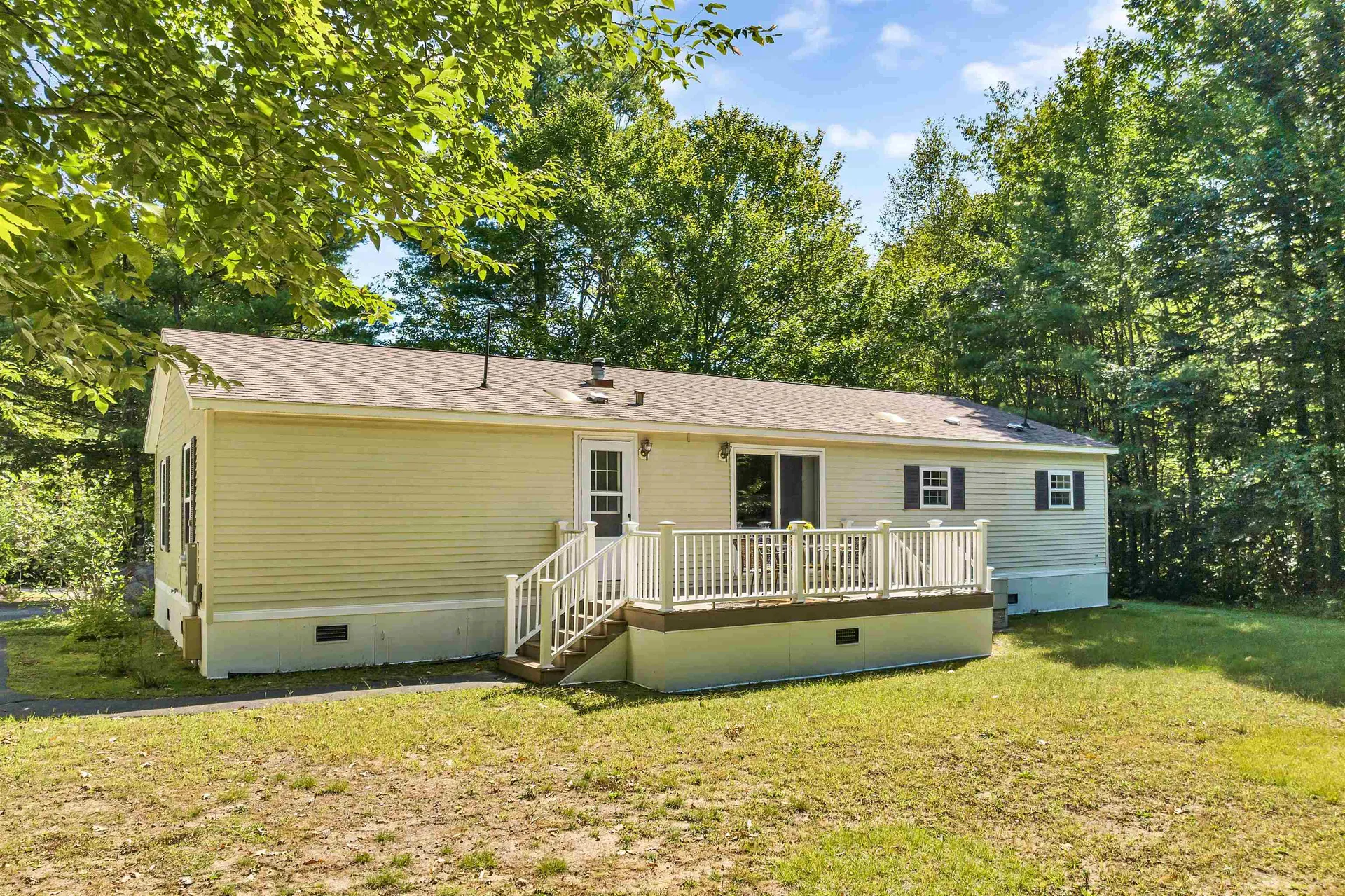 14 Moultrie Drive Wolfeboro NH 03894