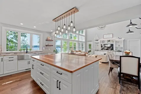 80 Lunt Road Moultonborough NH 03254