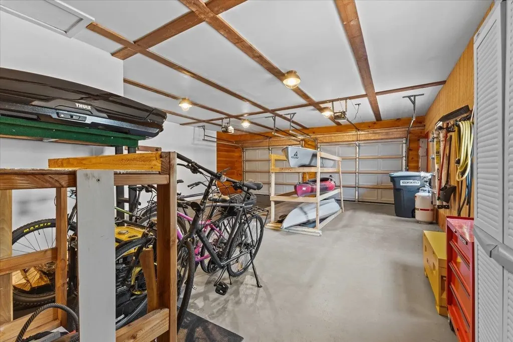 7 Whitcomb Meadows Lane Essex VT 05452