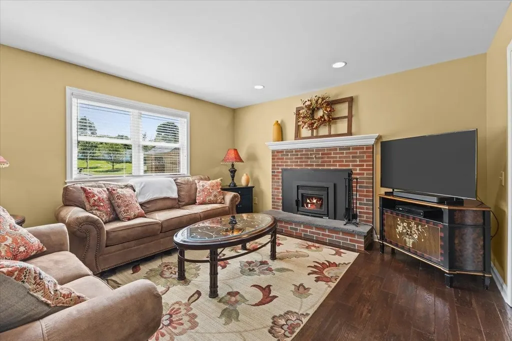 7 Whitcomb Meadows Lane Essex VT 05452