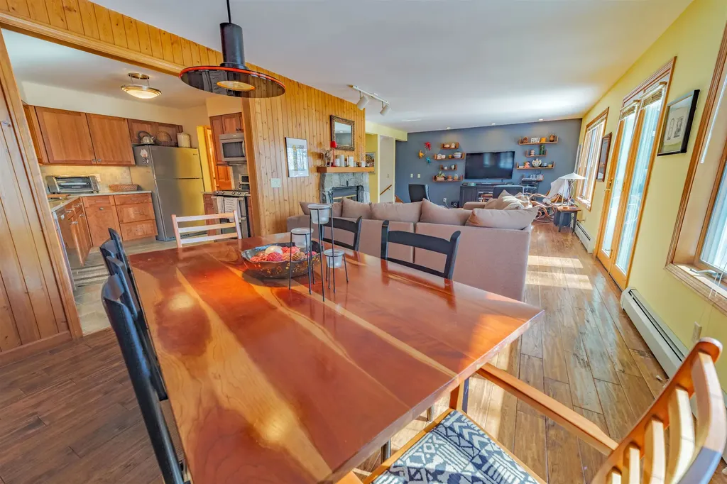 11 Dutchman Lane Wilmington VT 05363