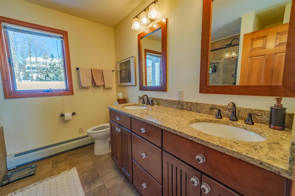 11 Dutchman Lane Wilmington VT 05363