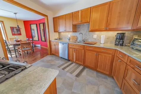 11 Dutchman Lane Wilmington VT 05363