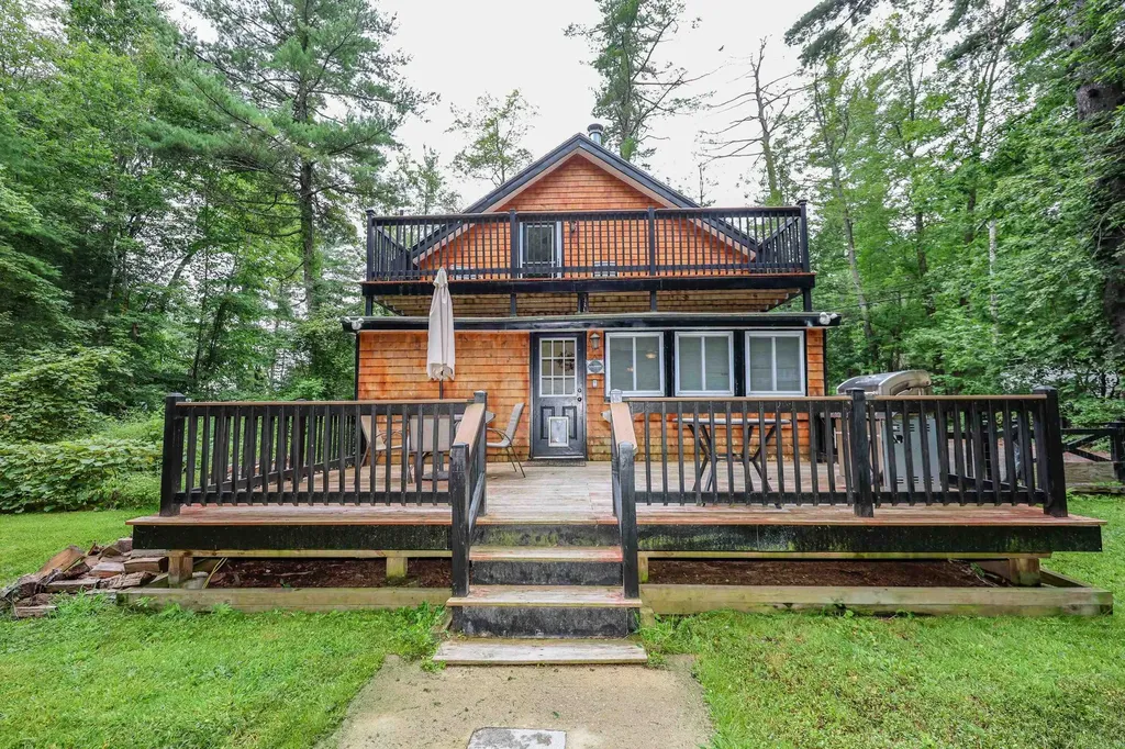 3 Viau Road Windham NH 03087