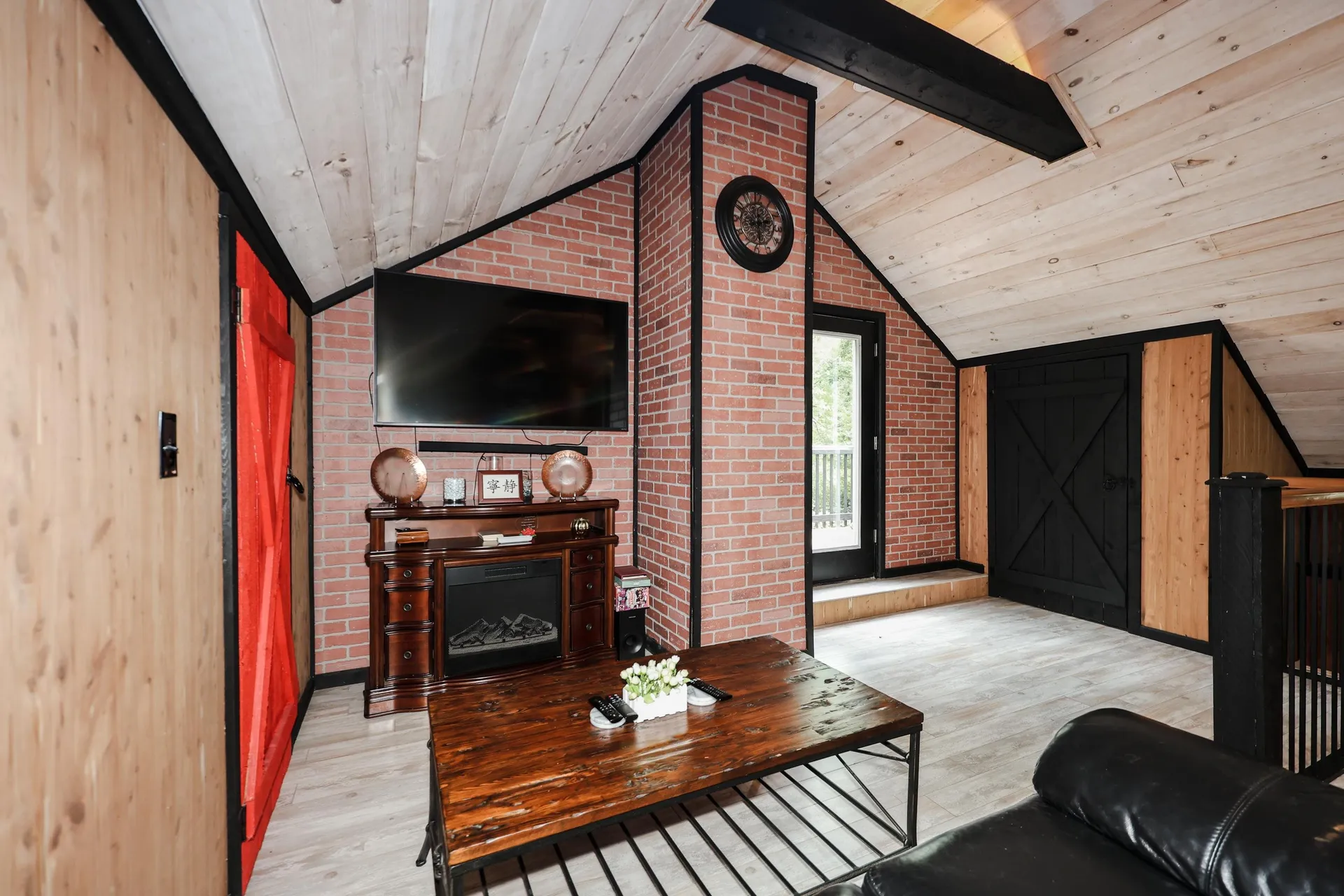 3 Viau Road Windham NH 03087