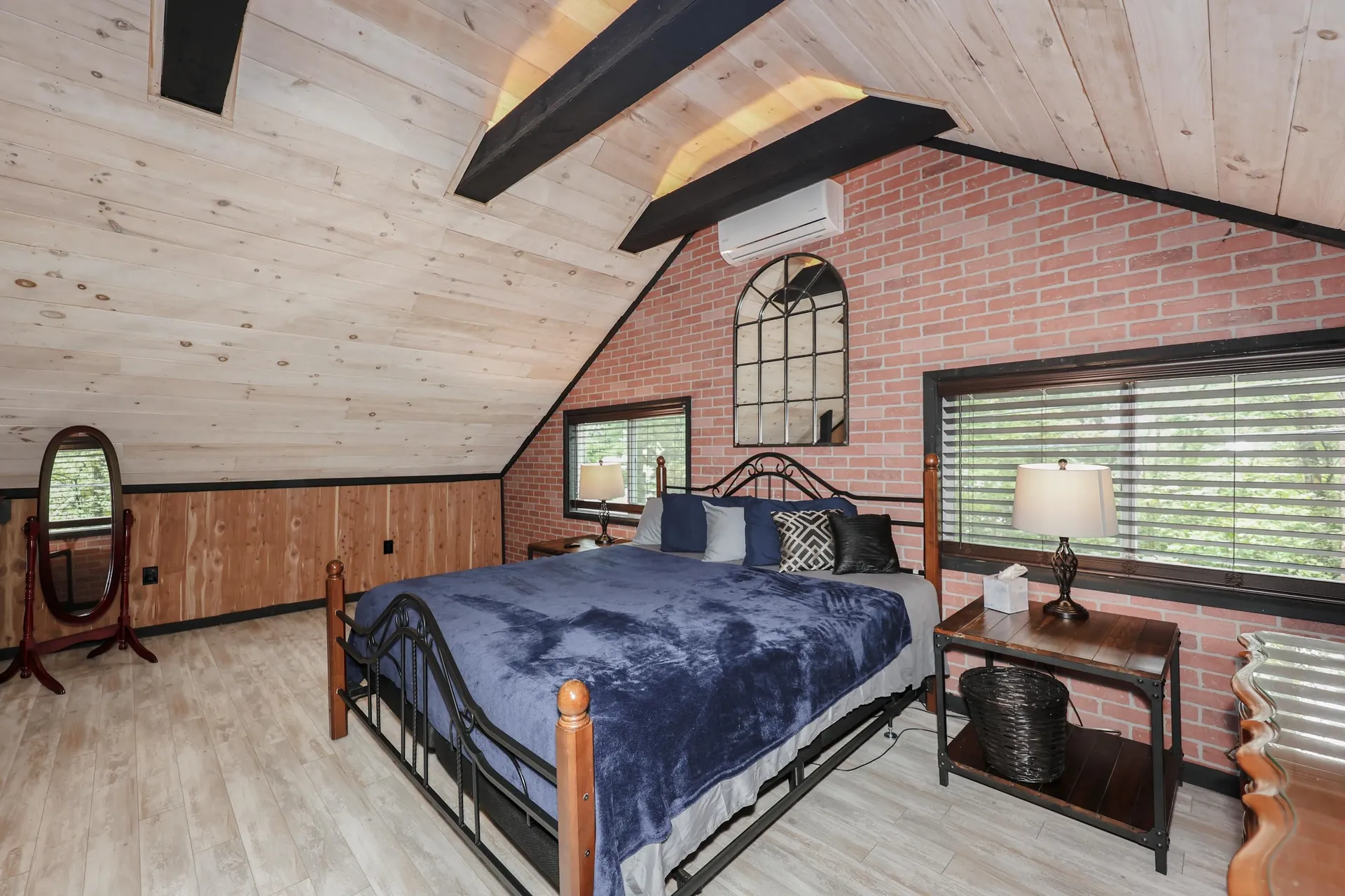 3 Viau Road Windham NH 03087