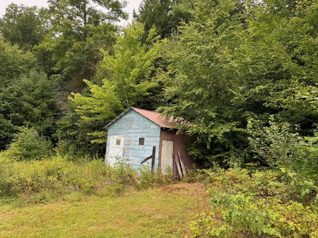 33 Green Mountain Turnpike Rockingham VT 05101