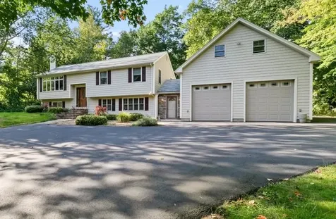 7 Copps Hill Road Windham NH 03087